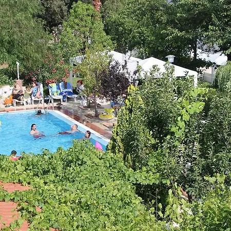 Hotel Babylon Gardens Apart *