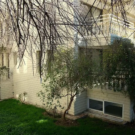 Babylon Gardens Apart Hotel