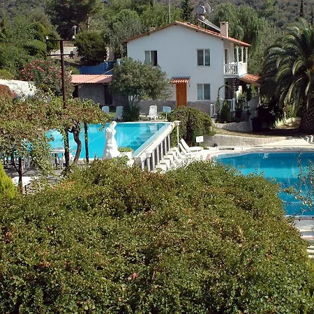 Hotel Babylon Gardens Apart