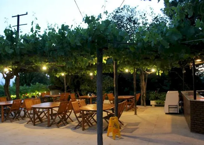 Hotel Babylon Gardens Apart