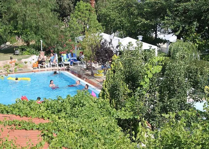 Hotel Babylon Gardens Apart *