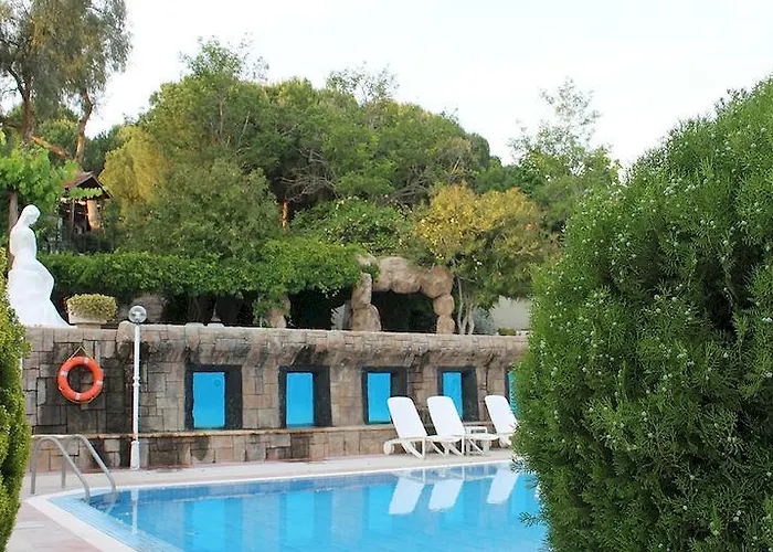 Babylon Gardens Apart Menderes